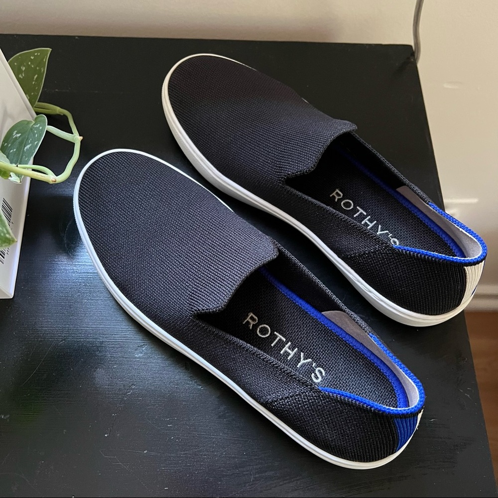 NEW Rothy’s Sneaker 🖤 FREE SHIPPING